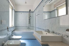 2982 Porta Barocca by Barbarhouse