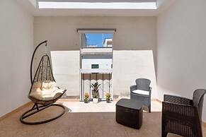 2982 Porta Barocca by Barbarhouse