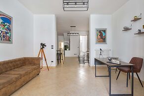 2982 Porta Barocca by Barbarhouse