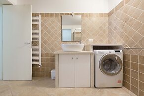 2102 Casa Leccese by Barbarhouse