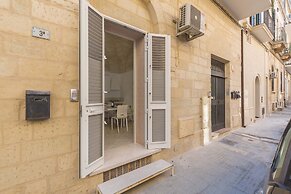 2102 Casa Leccese by Barbarhouse