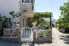 Apartments Olive