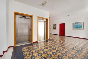 2507 Red Apartment by Barbarhouse