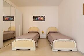 1851 Villa Nataly - Piano Terra by Barbarhouse