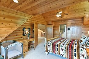 Majestic Moose Lodge 5 Bedroom Home by Redawning