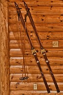 Majestic Moose Lodge 5 Bedroom Home by RedAwning