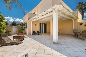 2307 Villetta Ad Maiora by Barbarhouse