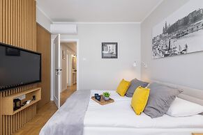 Warszauera Apartments Cracow by Renters