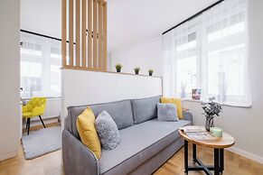 Warszauera Apartments Cracow by Renters
