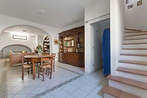 2947 Aia del Convento by Barbarhouse