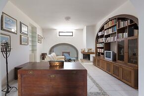 2947 Aia del Convento by Barbarhouse