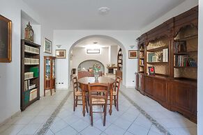 2947 Aia del Convento by Barbarhouse