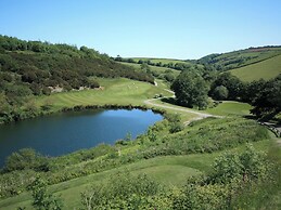 4 Court Terrace, Hillfield Village