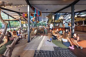 Bounce Magnetic Island