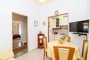 Apartments Davor