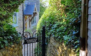 Honeypot Cottage