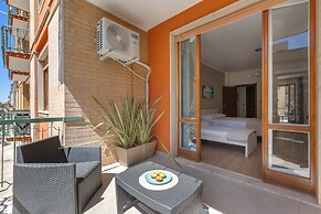 2983 Floating Apartment by Barbarhouse