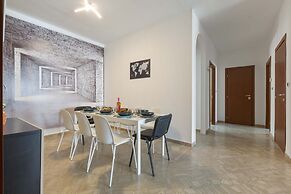 2983 Floating Apartment by Barbarhouse