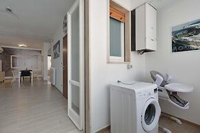 2983 Floating Apartment by Barbarhouse