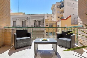 2983 Floating Apartment by Barbarhouse