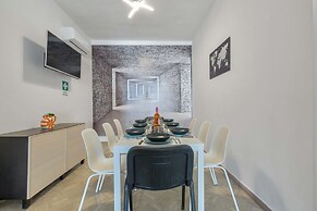 2983 Floating Apartment by Barbarhouse