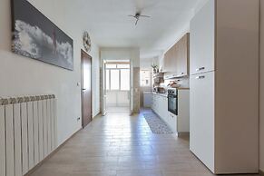 2983 Floating Apartment by Barbarhouse