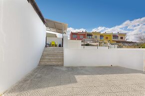 2727 Villetta Chiara Blu Piano Terra by Barbarhouse