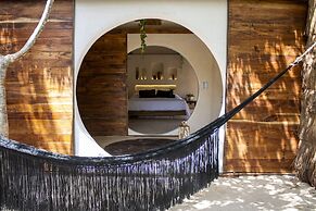 BH HOTEL & CENOTE TULUM - Adults Only