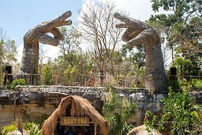 BH HOTEL & CENOTE TULUM - Adults Only