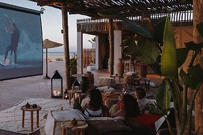 Caravan Dakhla by Our Habitas