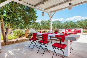 TD Lamia Porta Rossa Countryside w Olive Trees