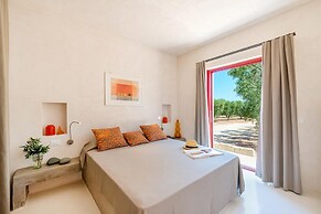 TD Lamia Porta Rossa Countryside w Olive Trees