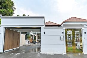 Exquisite Pool Villa A