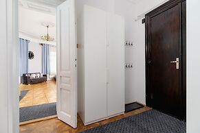 Podwale Apartment UJ Cracow by Renters