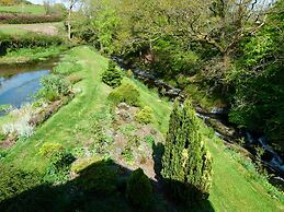 Beautiful 15th Century Watermill - Lovely Location