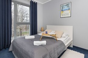 Apartment Seaside Krasickiego by Renters