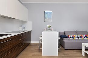 Apartment Seaside Krasickiego by Renters