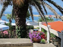 Guesthouse Punta Mira - Beachfront