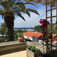 Guesthouse Punta Mira - Beachfront