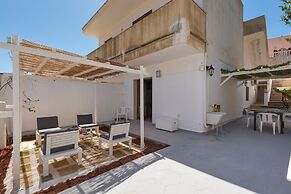 2328 Casa Vico Manzoni by Barbarhouse