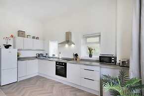 Stylish Large 1-bed Apartment in Tunbridge Wells