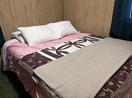 Musky Joes Twin Pines Resort