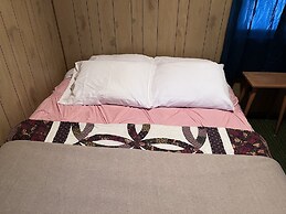 Musky Joes Twin Pines Resort