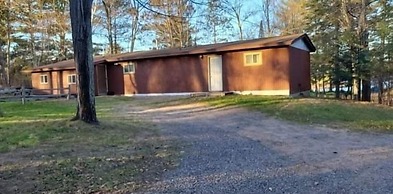 Musky Joes Twin Pines Resort