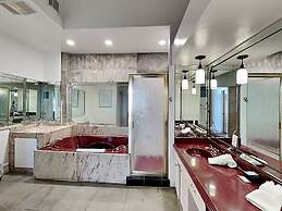 An Oceanfront Experience