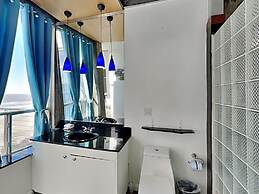 An Oceanfront Experience