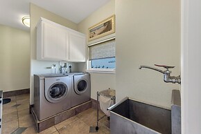 Rs262-it'll Do With an Amazing View