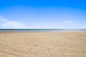 Pirates' Beach Retreat