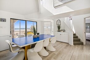 Pirates' Beach Retreat