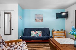 Salty Air Retreat - Side A